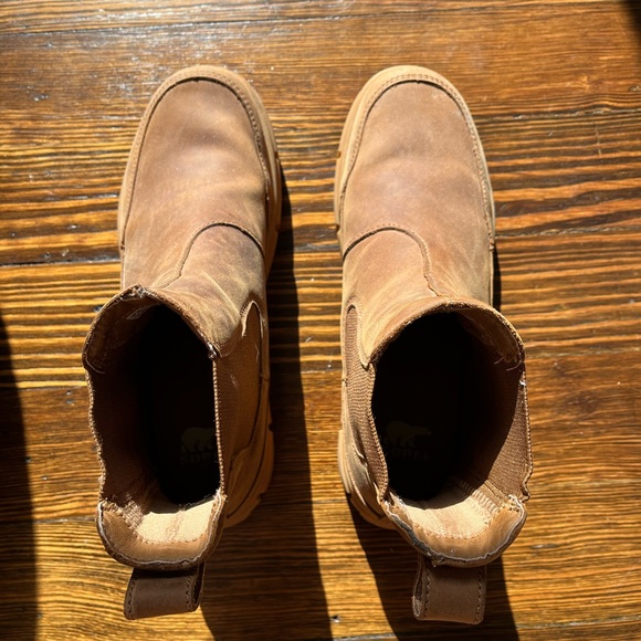 Sorel Explorer STRT Chelsea Boots - Picture 2 of 8